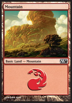 Mountain M11-243 Land Light Played Englisch Foil
