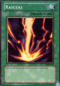 Raigeki (V.1) LOB-042 Super Rare Played Deutsch